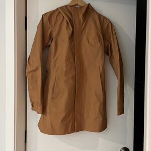 Arc’teryx codetta coat